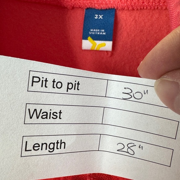 Old Navy Fleece Vest Coral NWOT - Picture 10 of 10